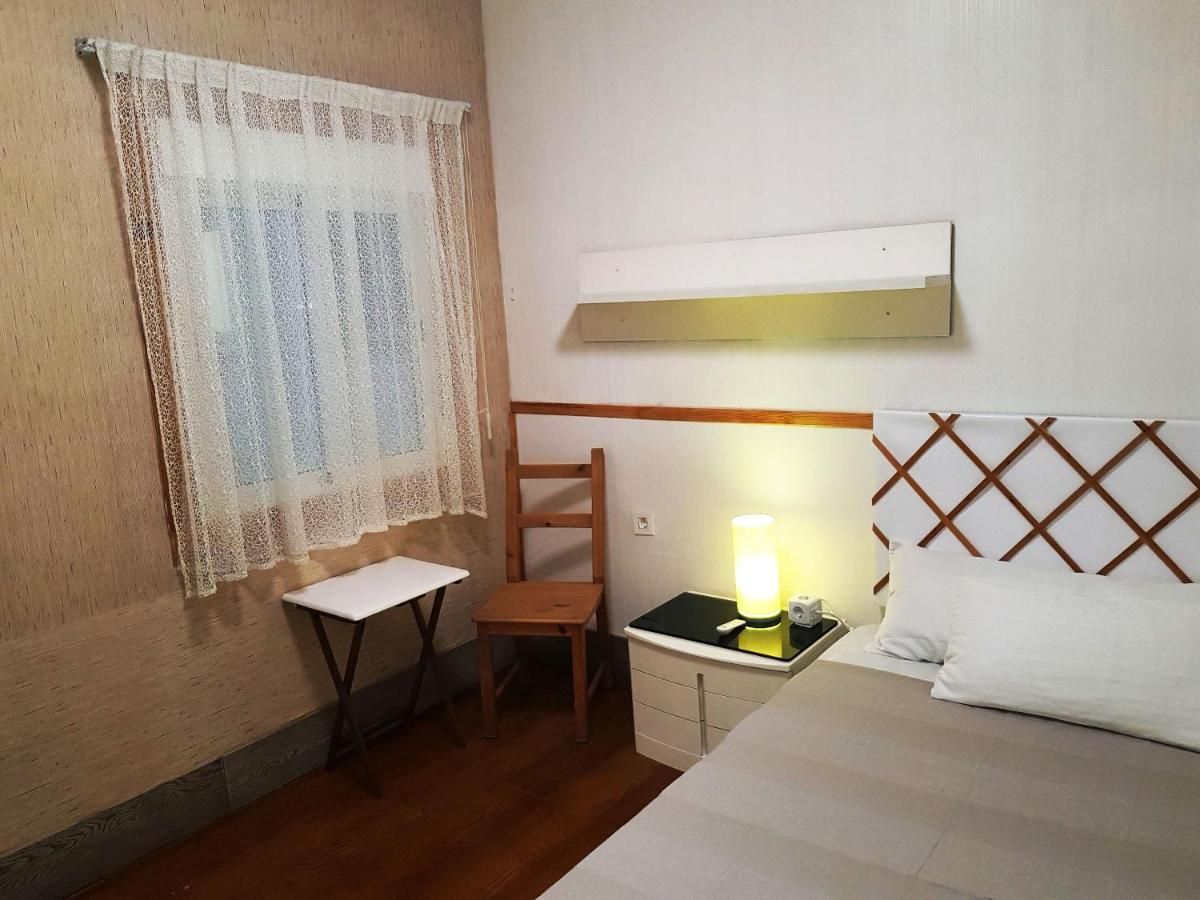 バルセロナ Apartament Sagrada Familia Bed & Breakfast エクステリア 写真